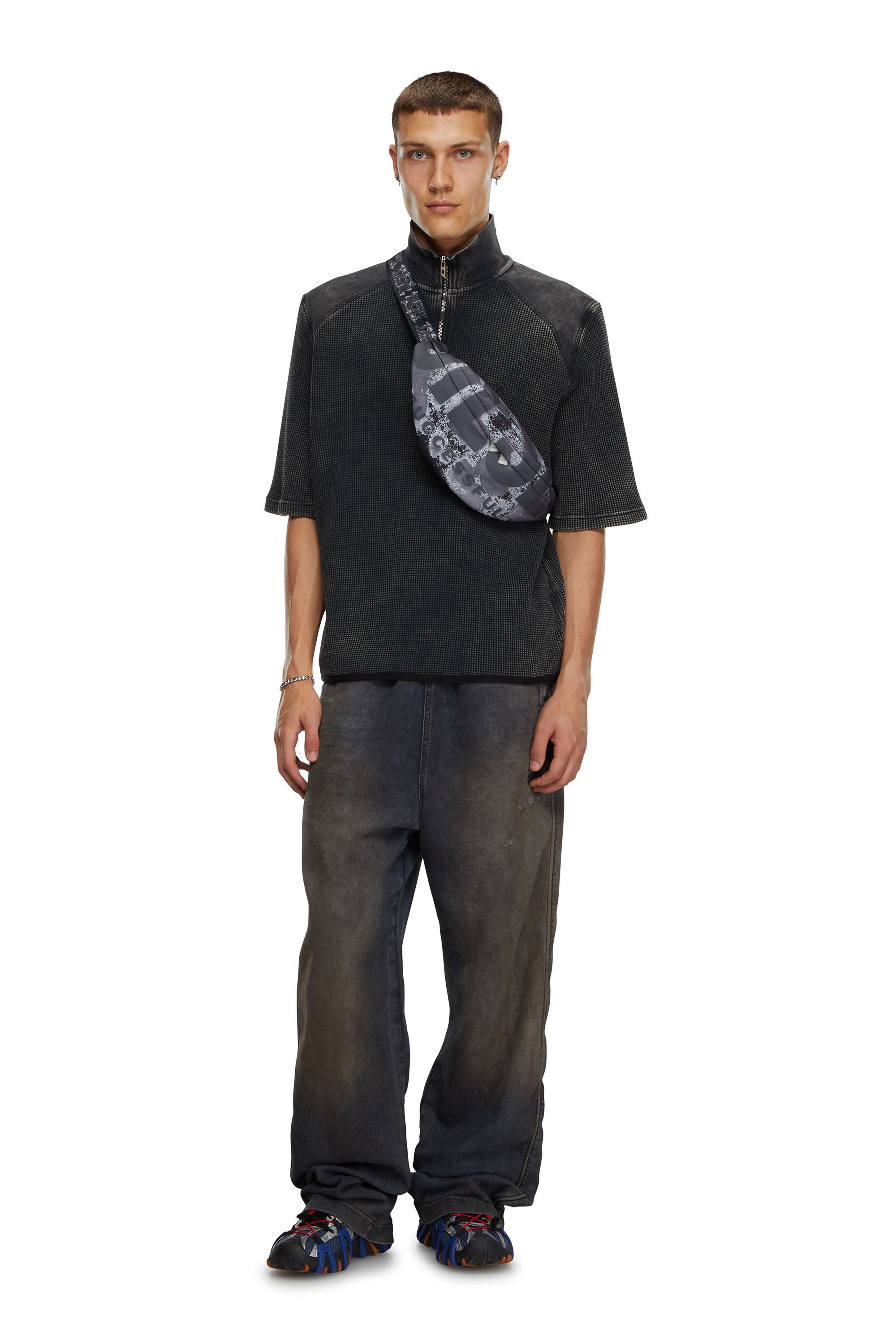 Diesel - RAVE BELTBAG X, Male's Rave-Belt bag with bleeding logo print in ブラック/グレー - 1